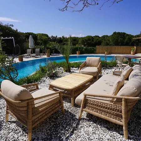 Cumbalica Flora Hotell Çeşme