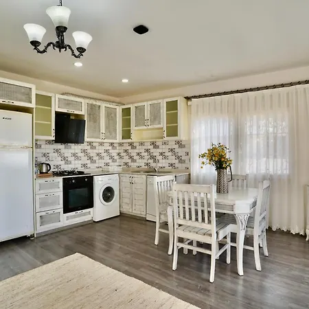 Cumbalica Flora Hotel Çeşme