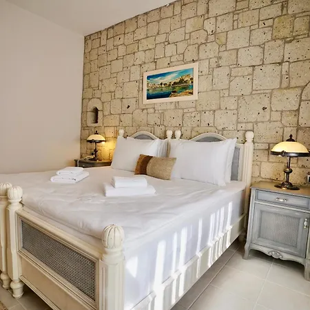 Cumbalica Flora Hotell Çeşme