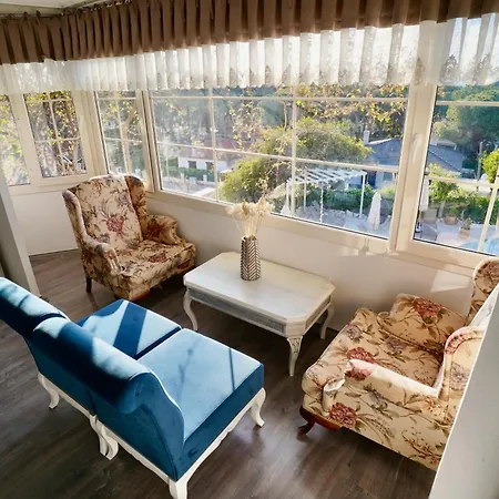 Hotell Cumbalica Flora Çeşme