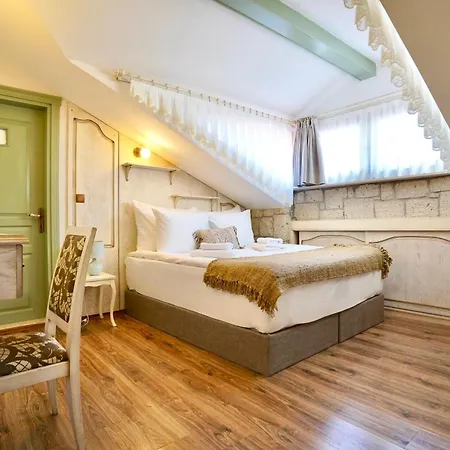 Cumbalica Flora Çeşme